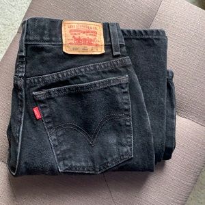 VINTAGE LEVI JEANS